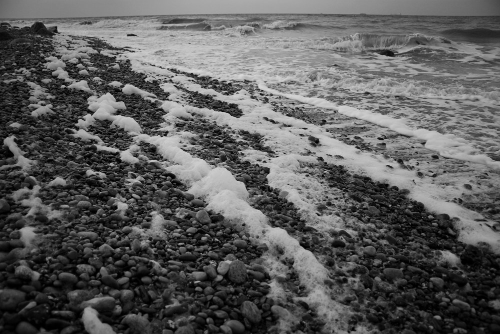 Schaum an Stolteras Strand