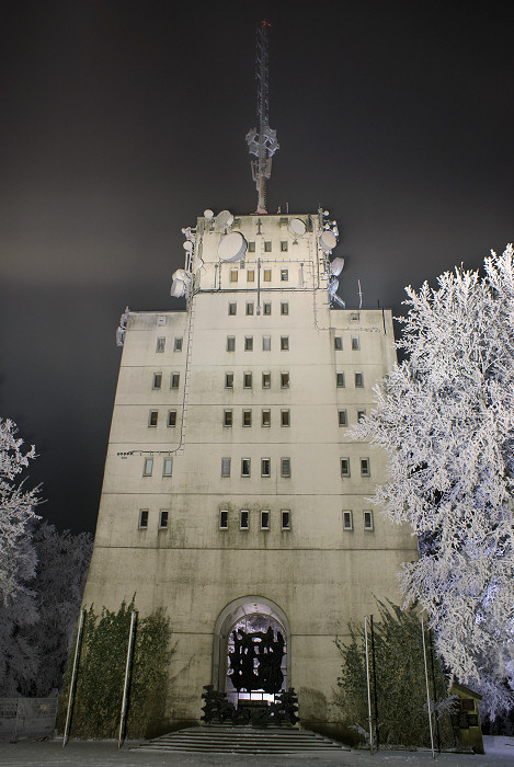 Schaumbergturm Tholey bei Nacht und Schnee