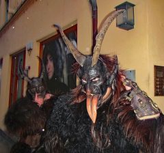 Schaurig-schöne Krampusse