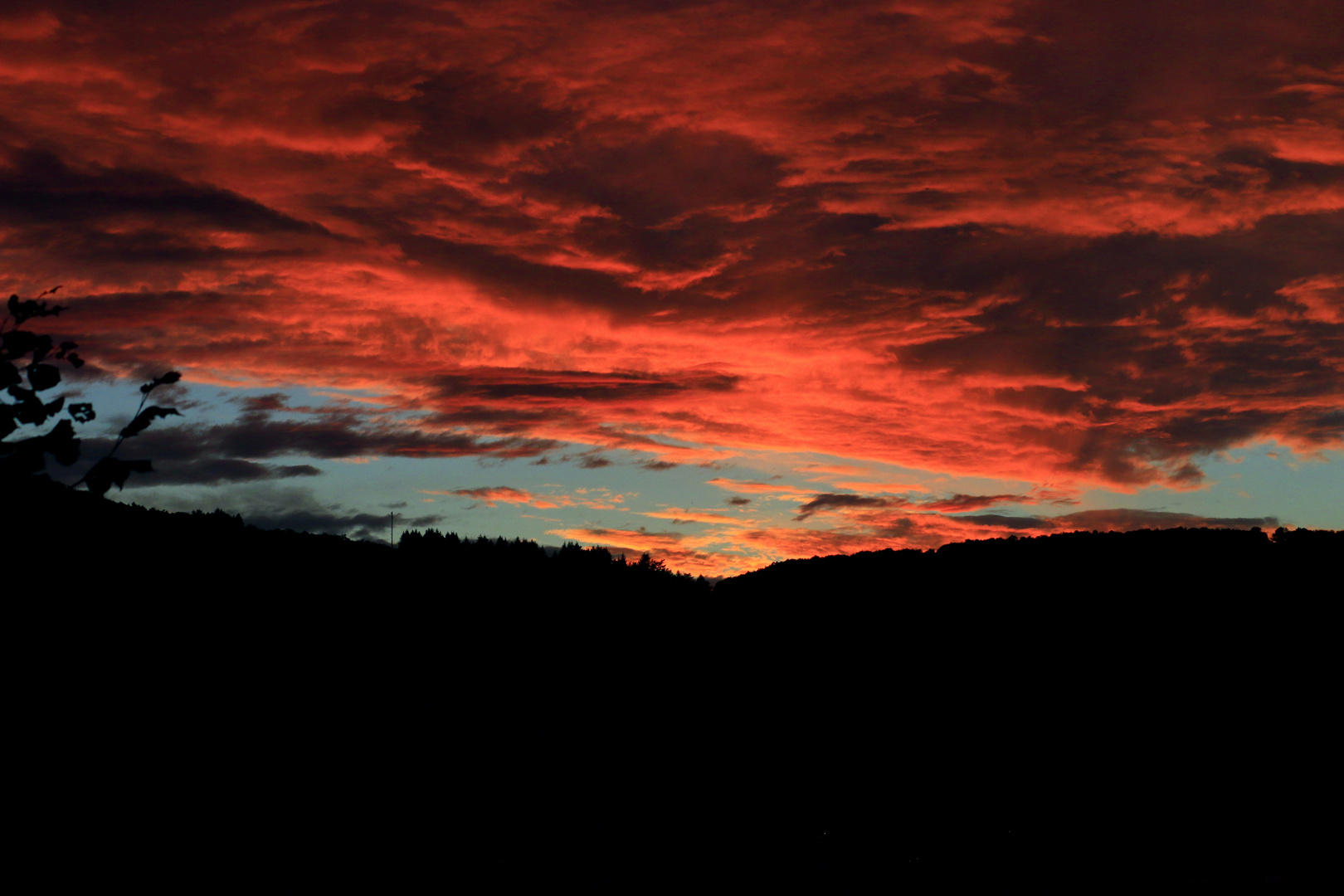 Schaurig schöner Sonnenuntergang