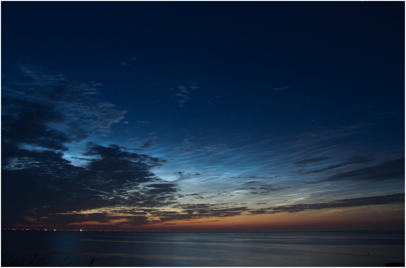 Schauspiel mit Nachtleuchtenden Wolken