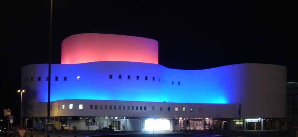 Schauspielhaus bei Nacht