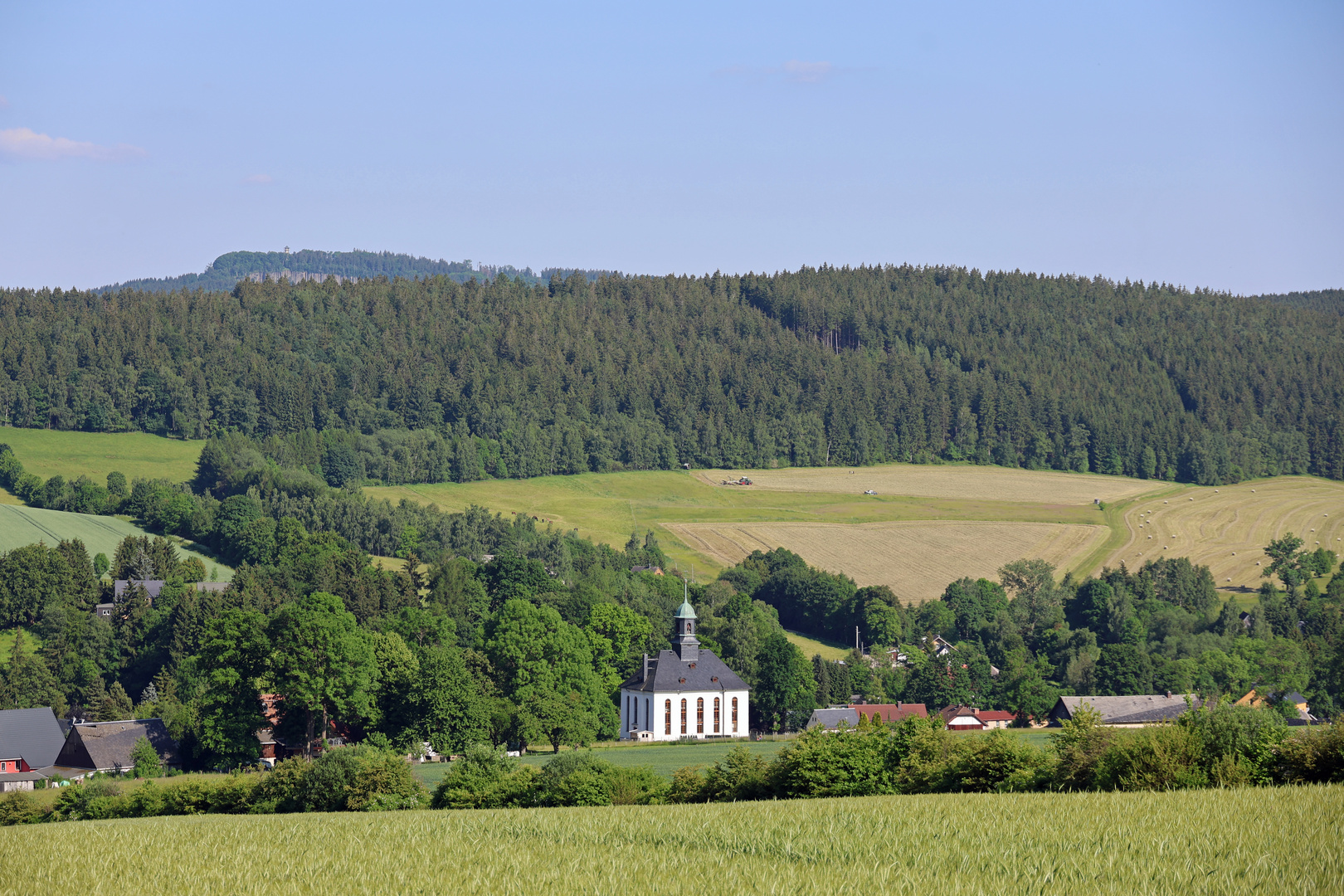 Scheibenberg in der Ferne