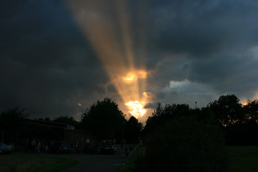 Scheinwerfer-Sonnenuntergang