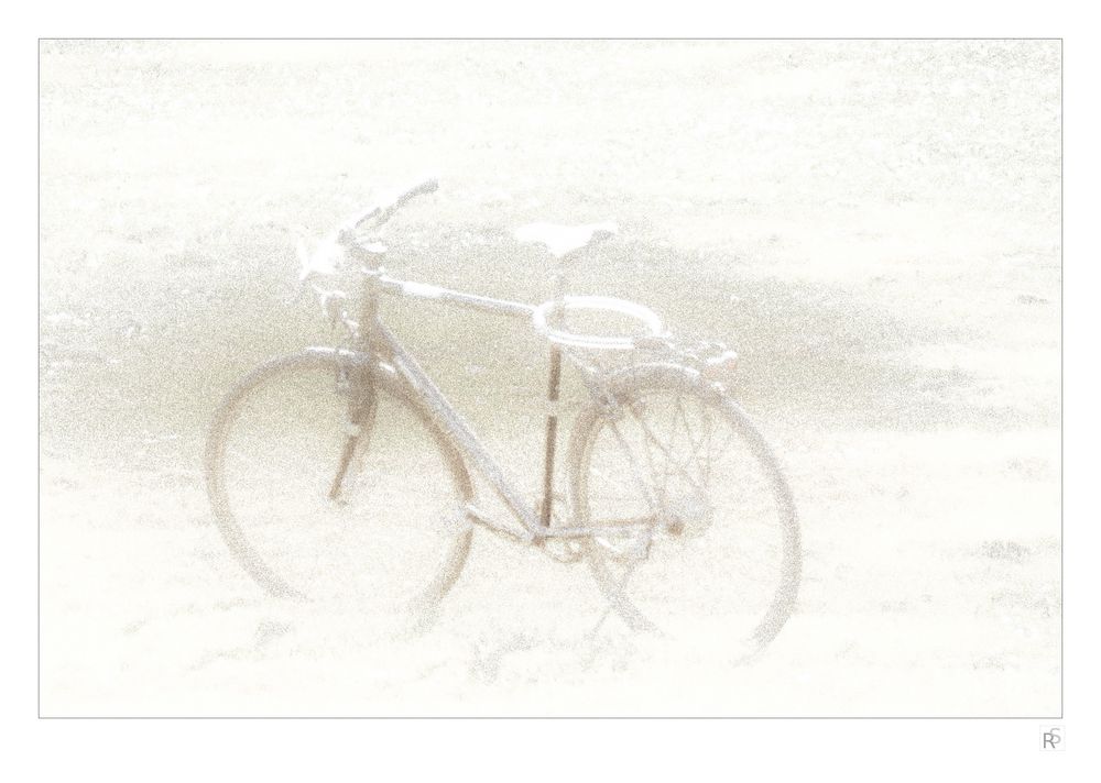 schemenhaft: Ein Fahrrad