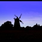 "Scherenschnitt" Alte Mühle in Dörrwalde zur Blauen Stunde