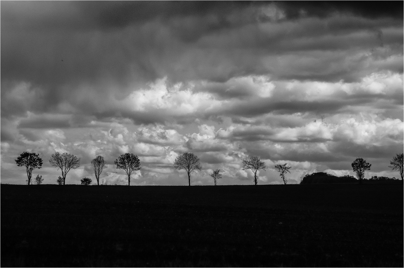 Scherenschnitt mit Wolken (1)