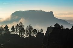 Scherenschnitt vor Lilienstein