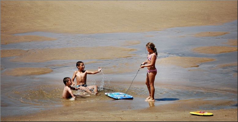 Scherzando nell`acqua
