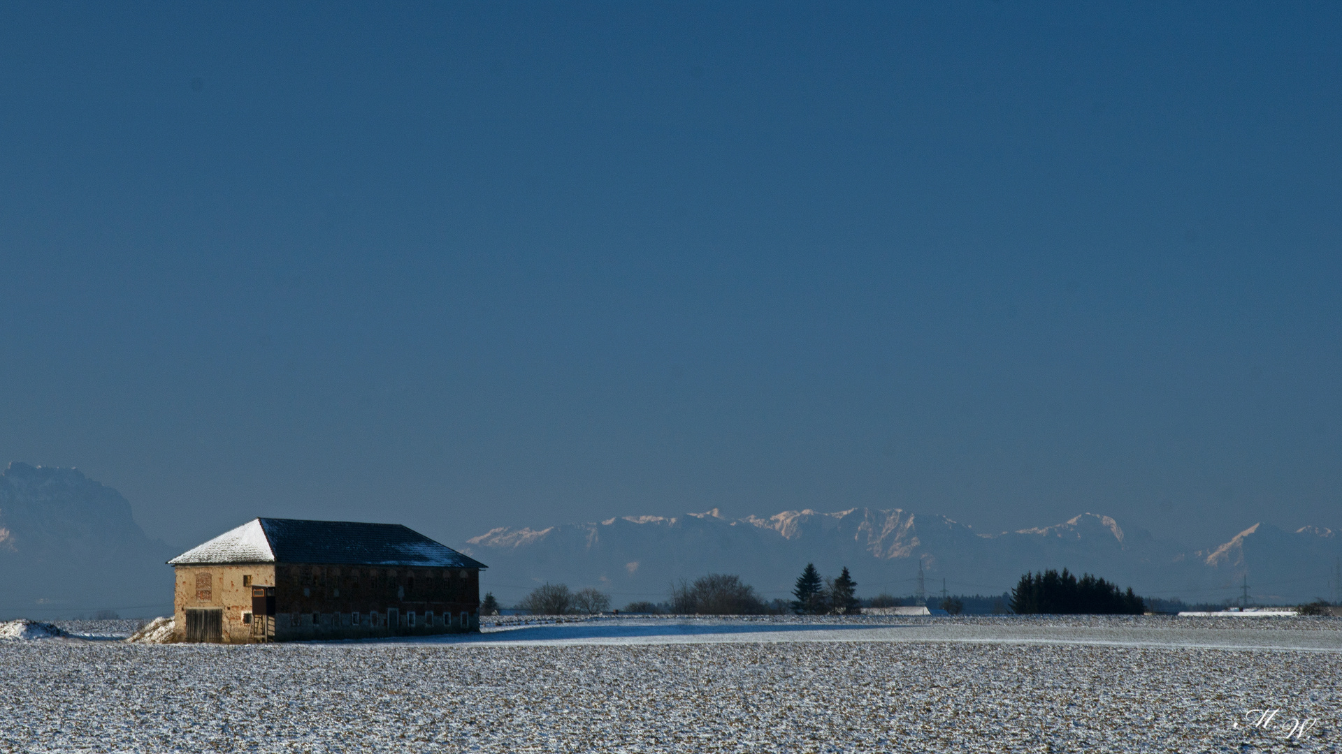 Scheune mit Berge