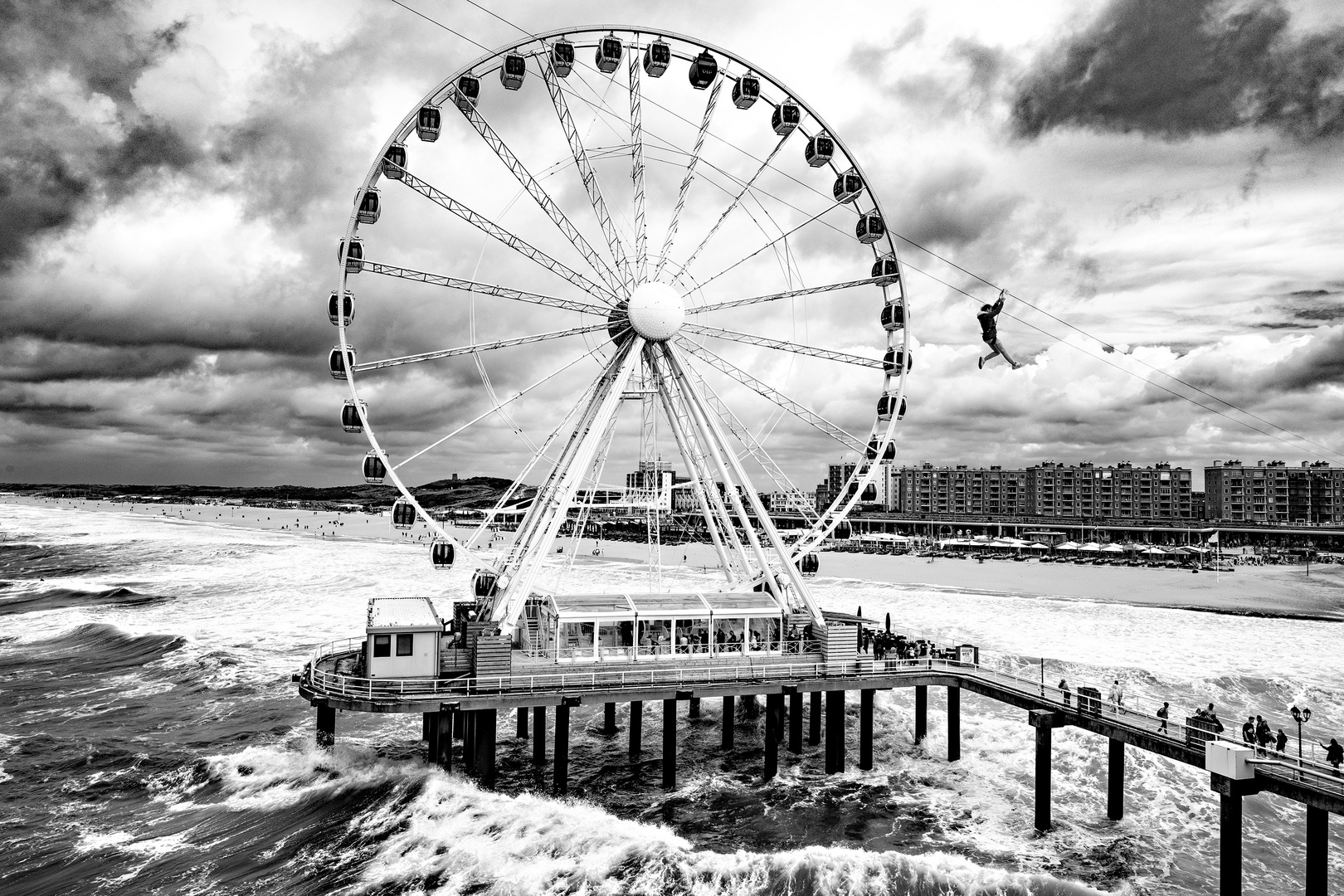  Scheveningen - Das Riesenrad am Strand