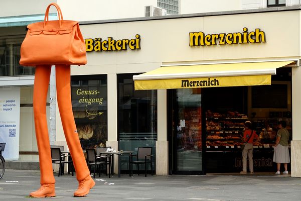 Schick mal die Tasche los, wir haben keine Brötchen mehr