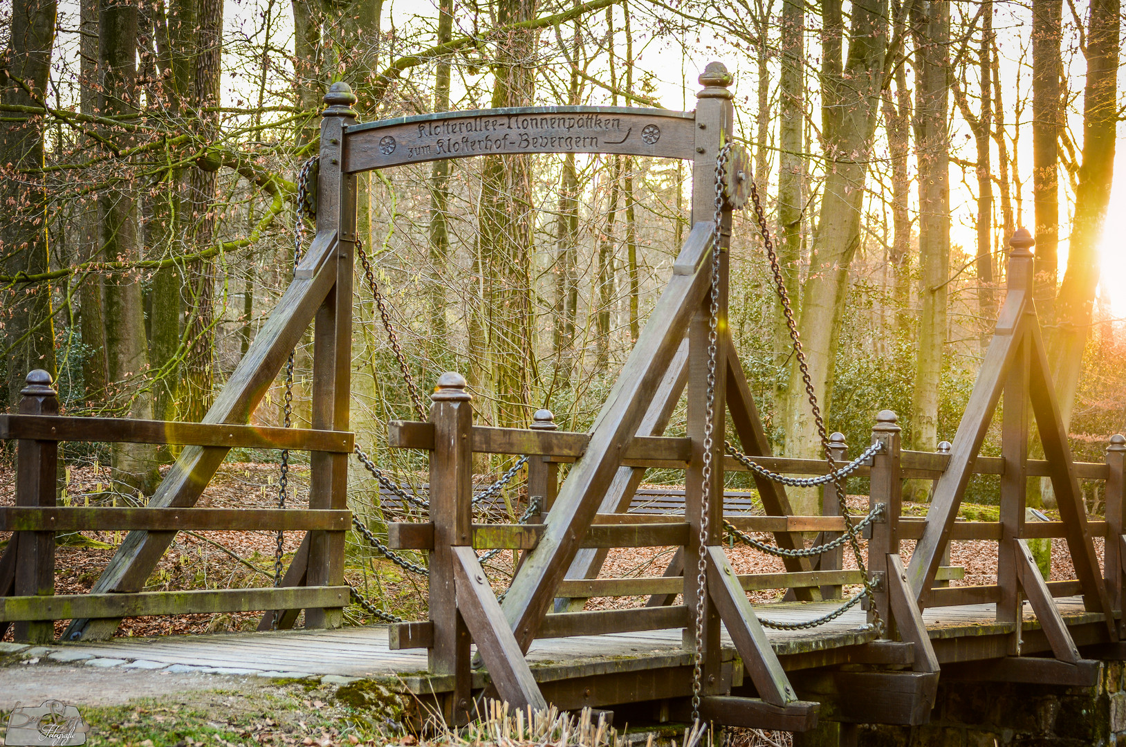 Schicke Holzbrücke