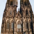 Schiefer Dom von Köln