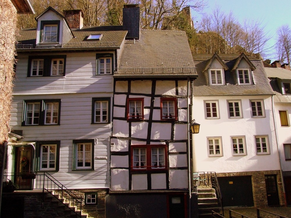 Schief...er in Monschau...2...