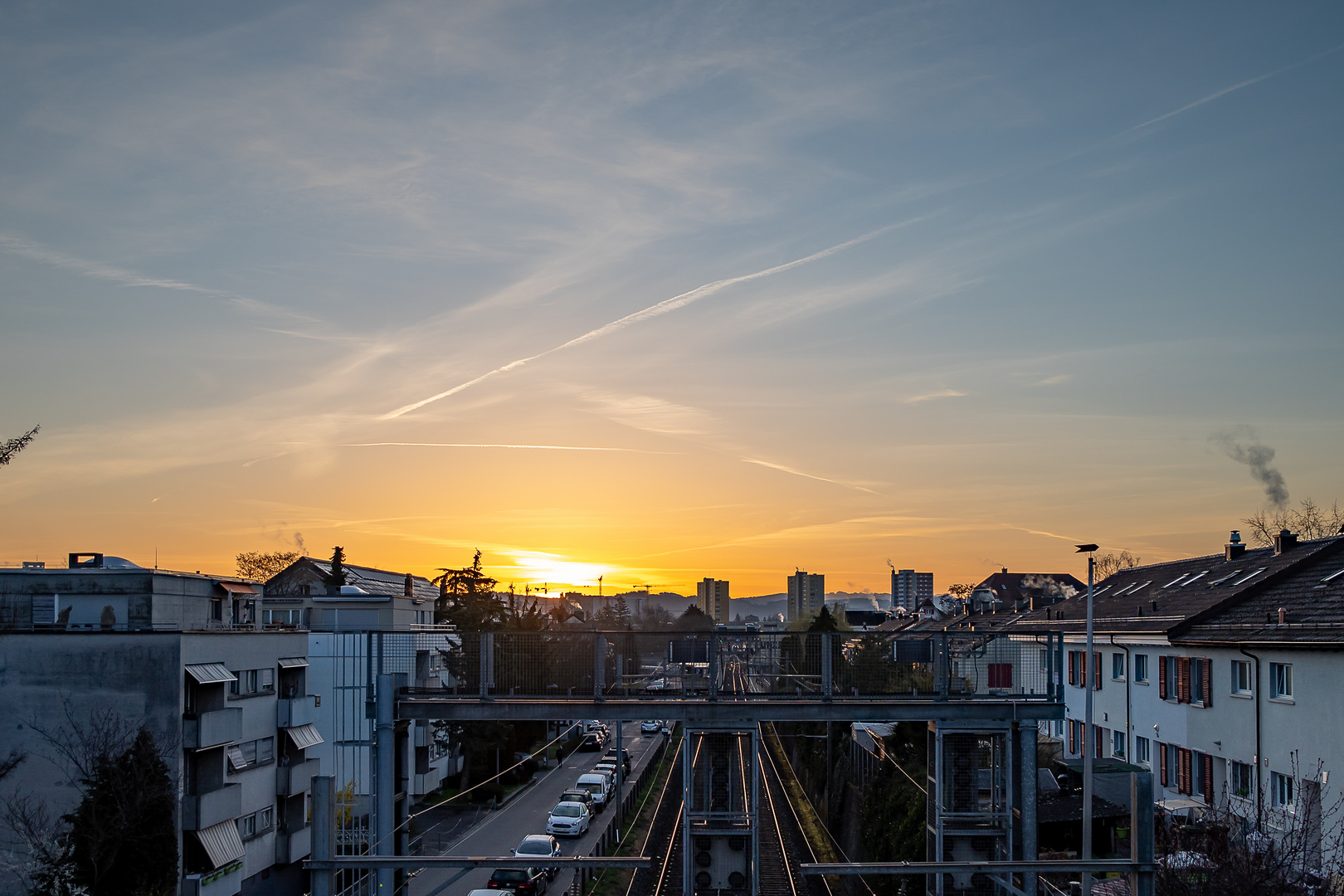 Schiene in den Sonnenaufgang