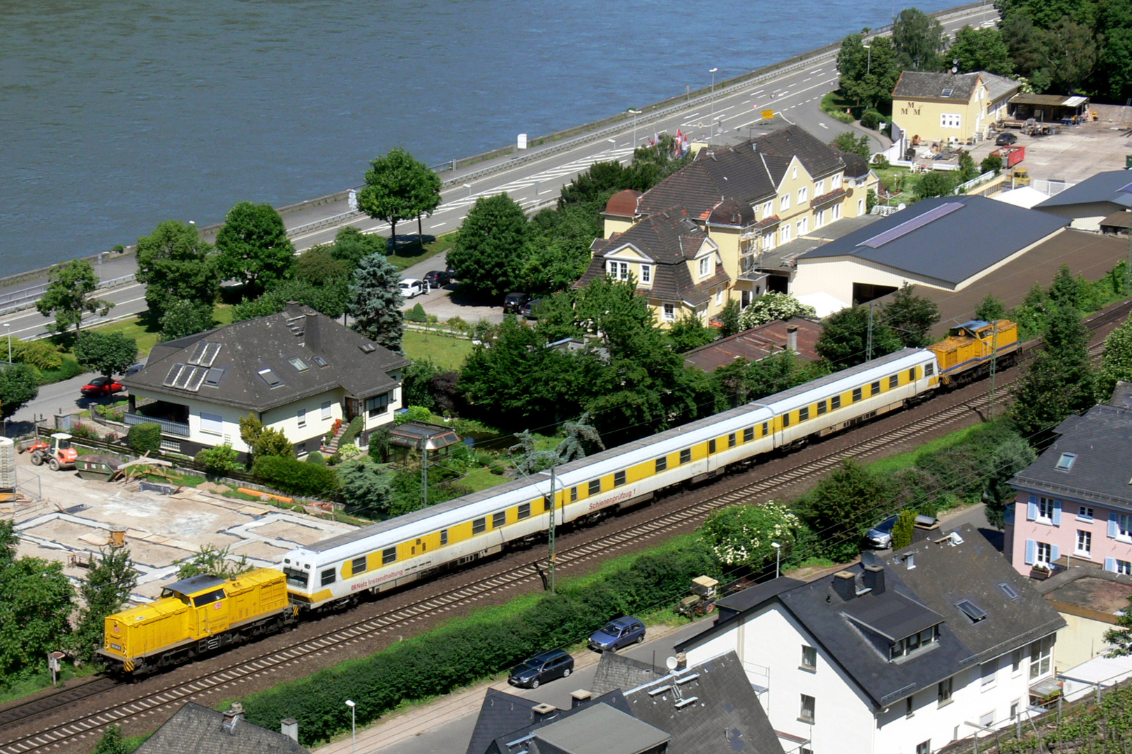 Schienenprüfzug bei Assmannshausen