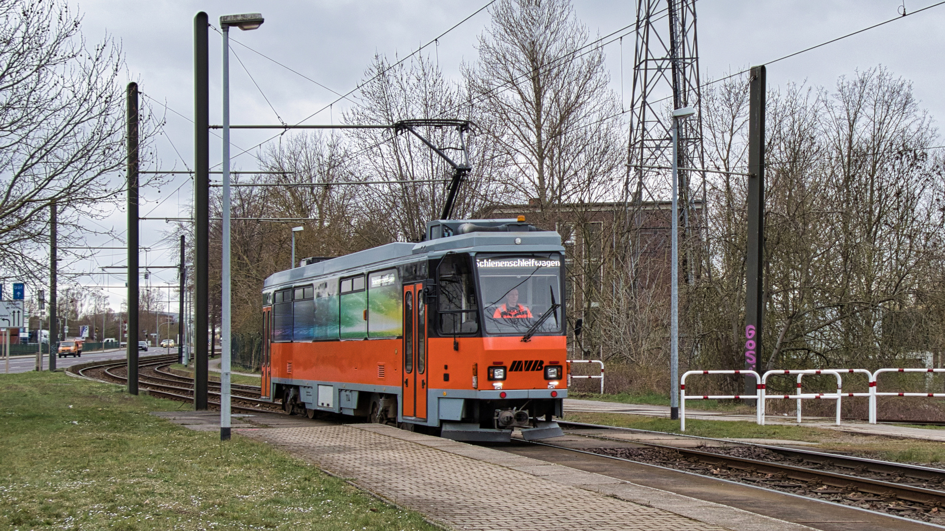 Schienenschleifwagen 704 in Magdeburg