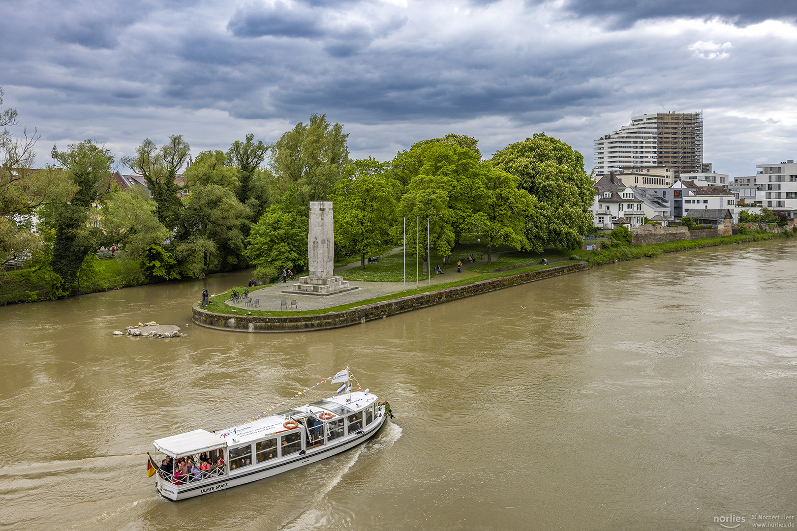 Schiff am Schwal Denkmal