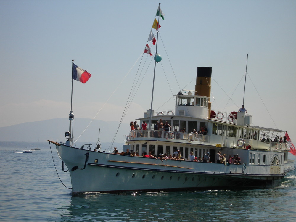 Schiff auf dem Lac Léman