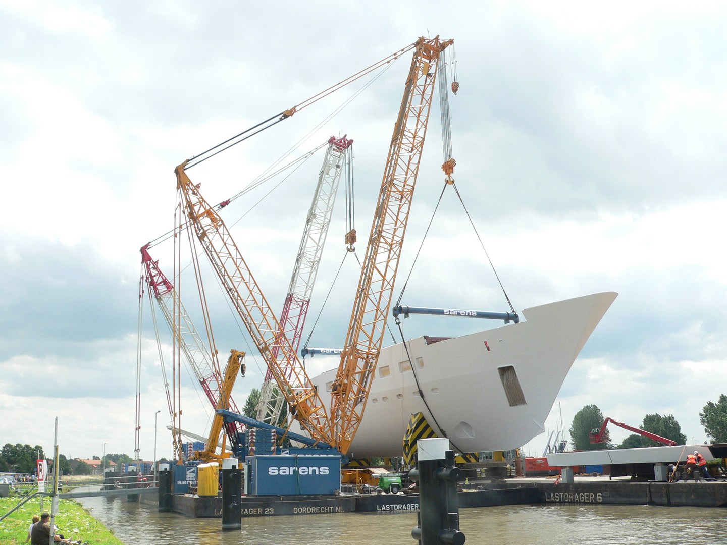 Schiff gekoppelt in Gouda