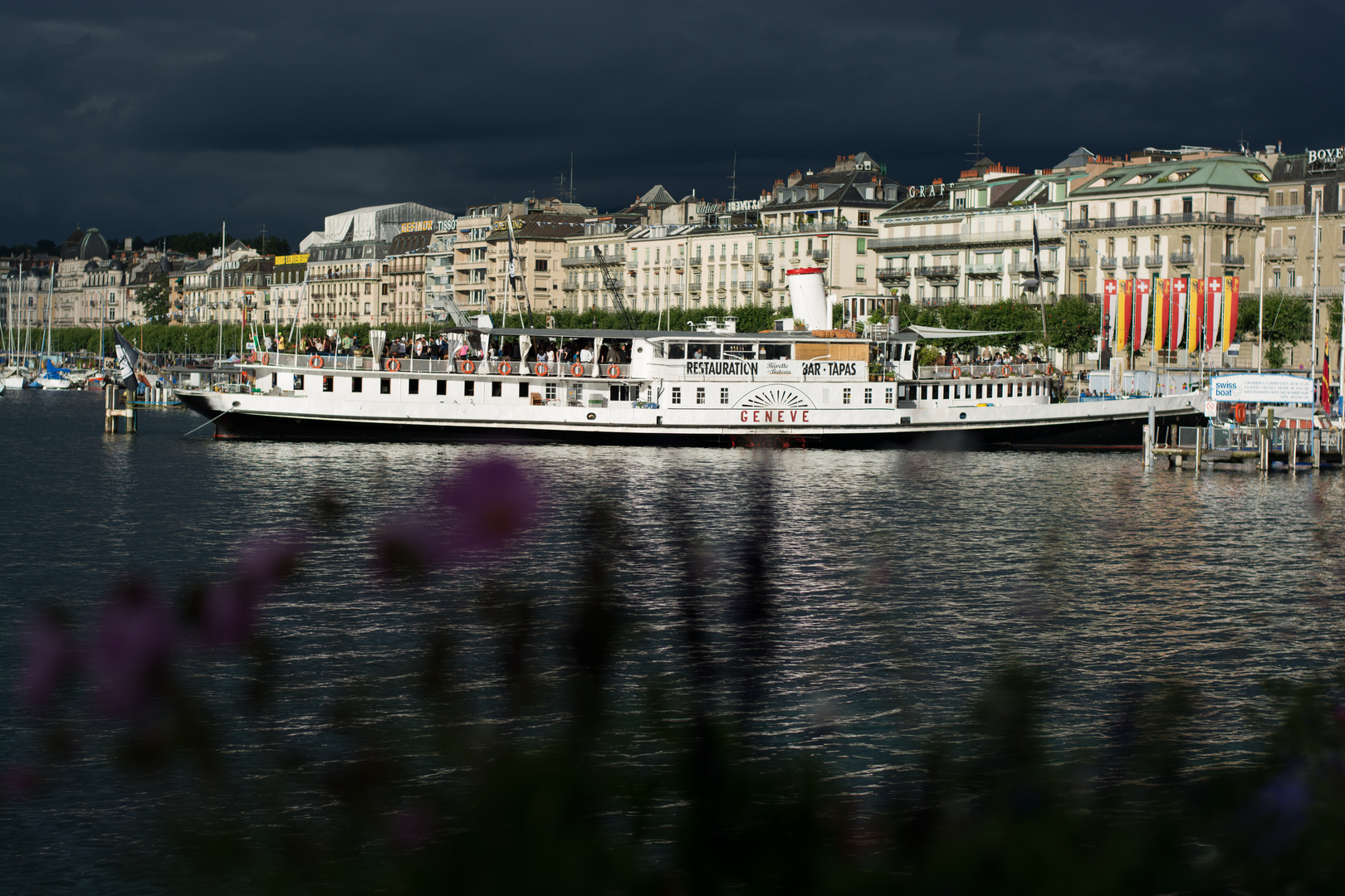 Schiff Geneve