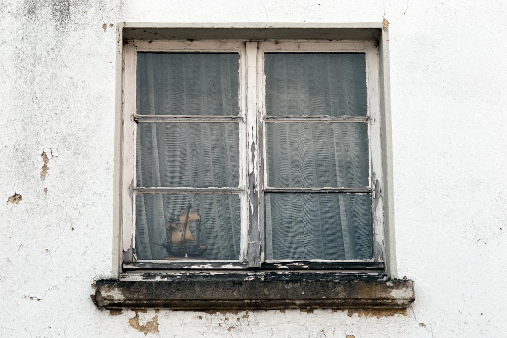 Schiff im Fenster