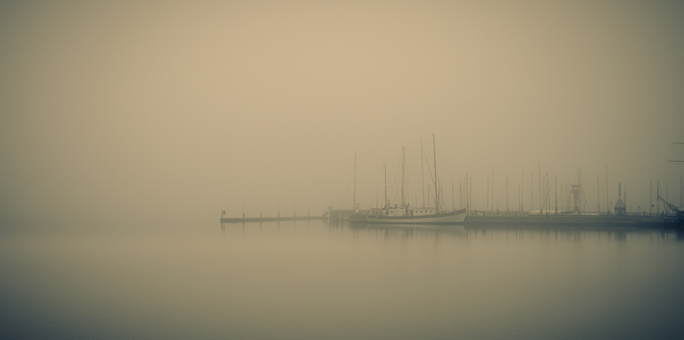 Schiff im Nebel 