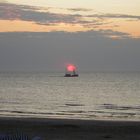 Schiff vor dem Sonnenuntergang