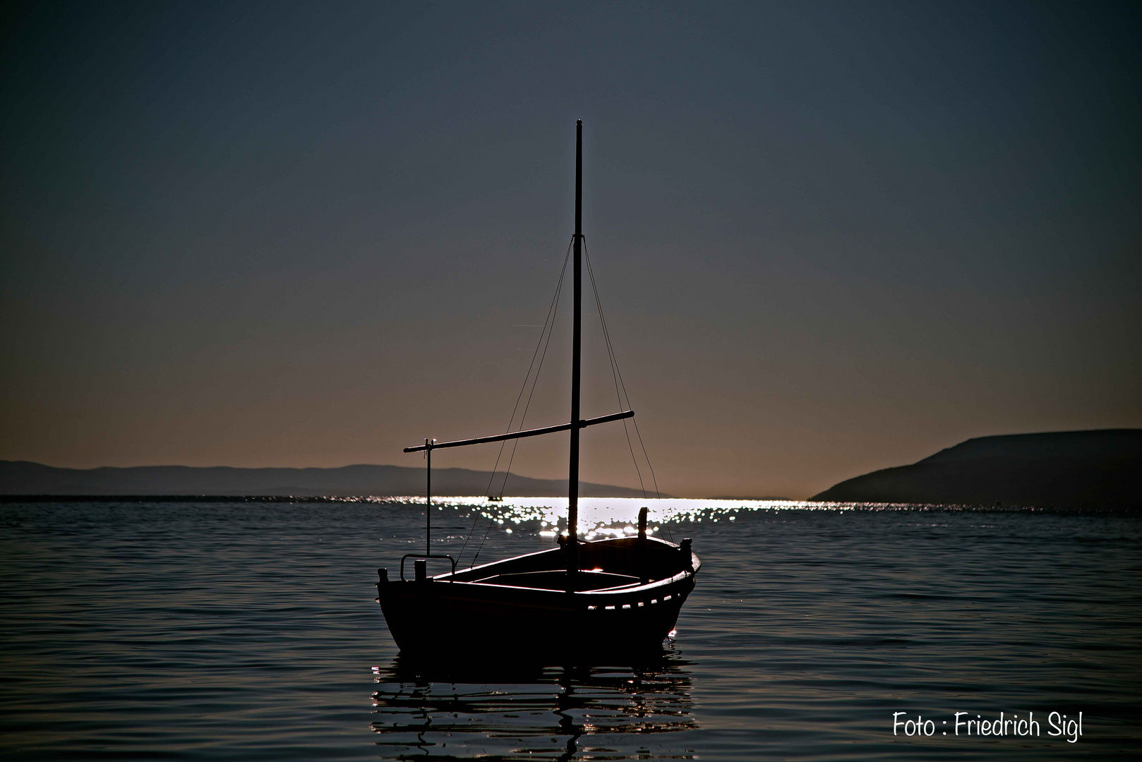 Schiff vor Makarska