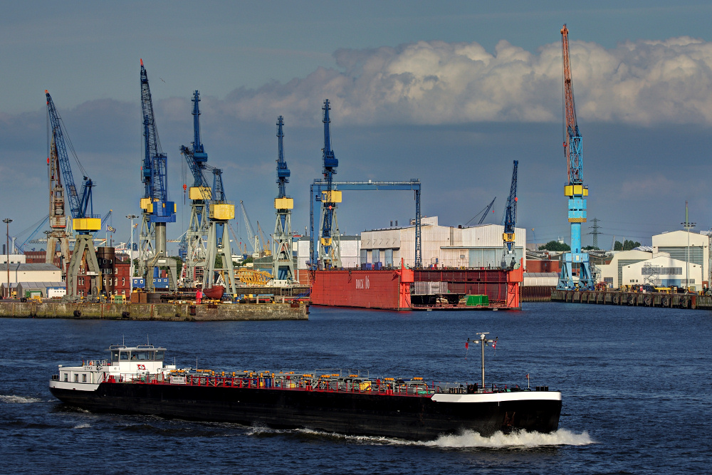 Schiff & Werft Elbe & Hamburg
