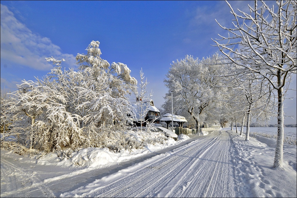 Schiffdorf mal in weiß - blau