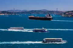 Schiffe auf dem Bosporus...