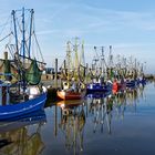 Schiffe im Hafen von Dorum