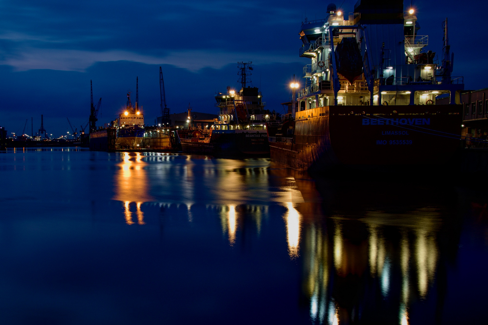 Schiffe im Kaiserhafen