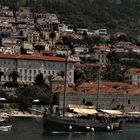 Schiffe vor den Gebäuden des Lazareti in Dubrovnik - Geburtsort des Wortes Quarantäne
