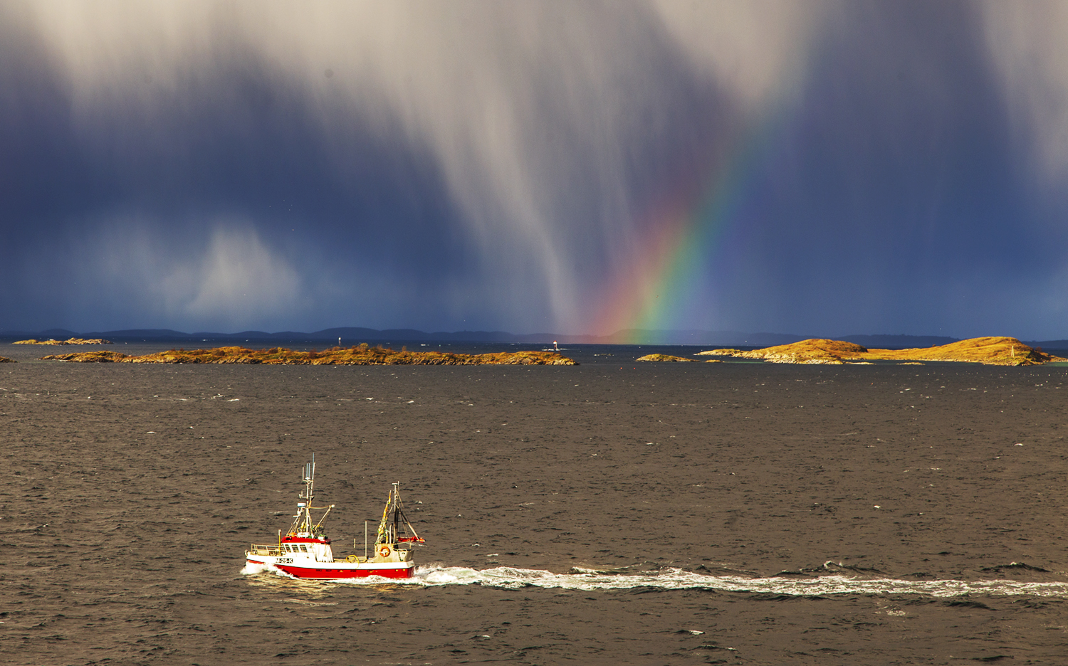 Schiff_mit_Regenbogen