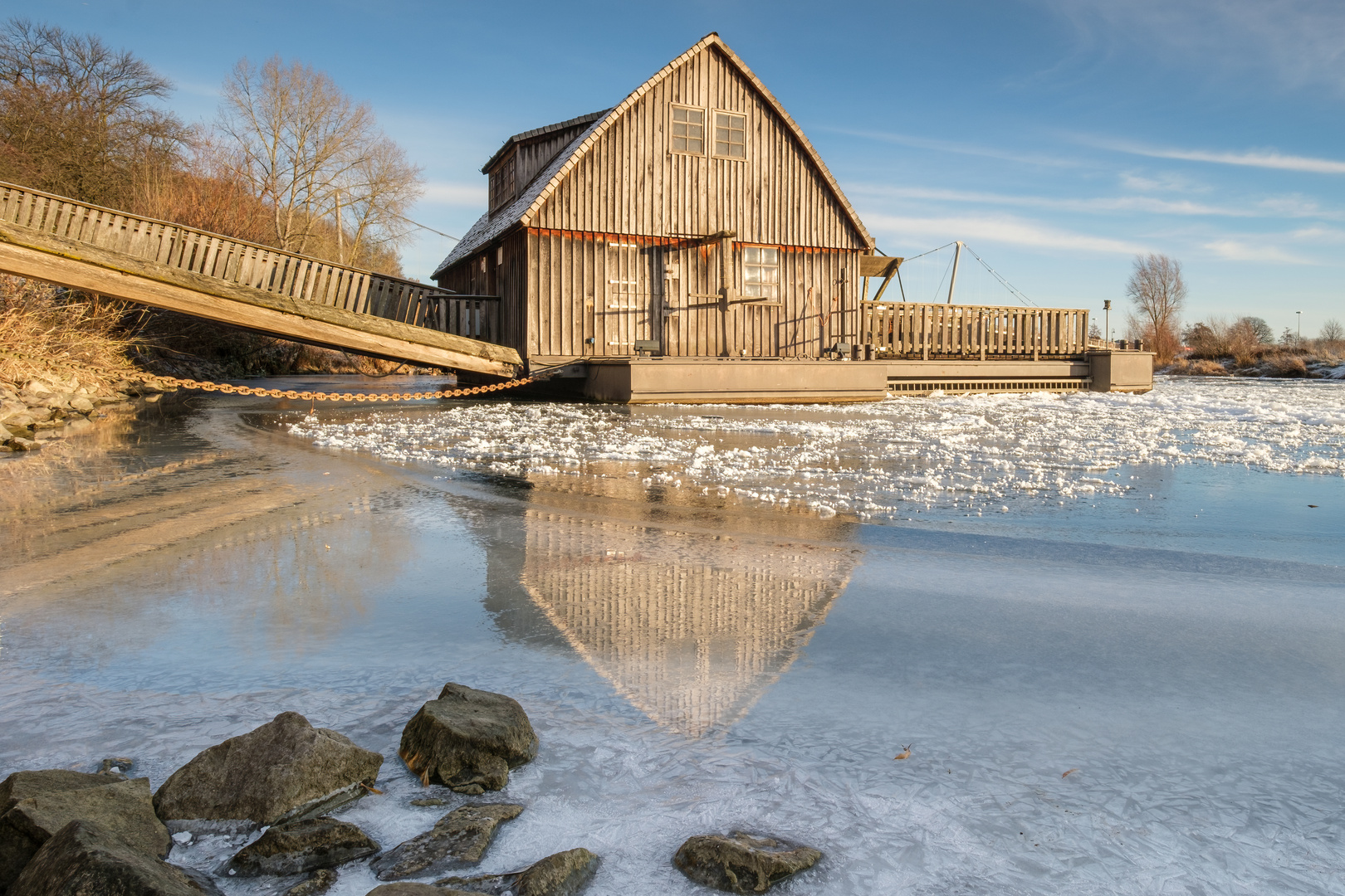 Schiffmühle im Eis