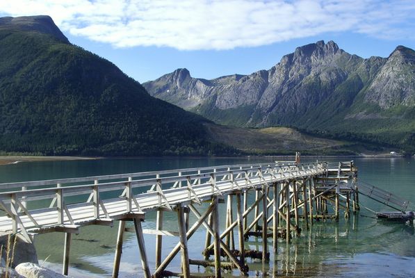 Schiffsanleger im Fjord_2