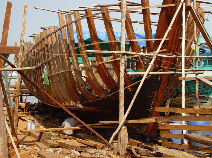 Schiffsbau in Sihanoukville - Kambodscha