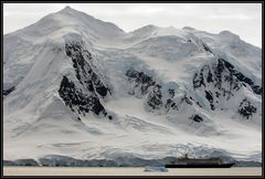 Schiffsbegegnung vor Port Lockroy