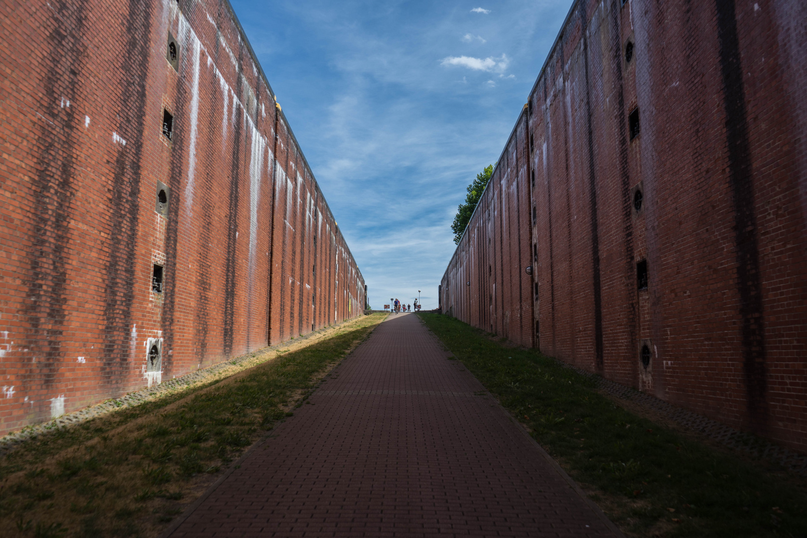 SCHIFFSHEBEWERK HENRICHENBURG