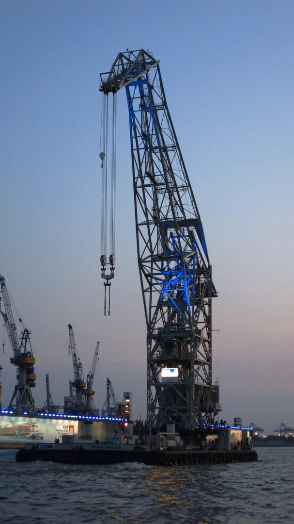 Schiffskran im Hamburger Hafen