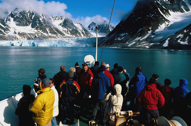 Schiffspassage durch den Magdalenenfjord