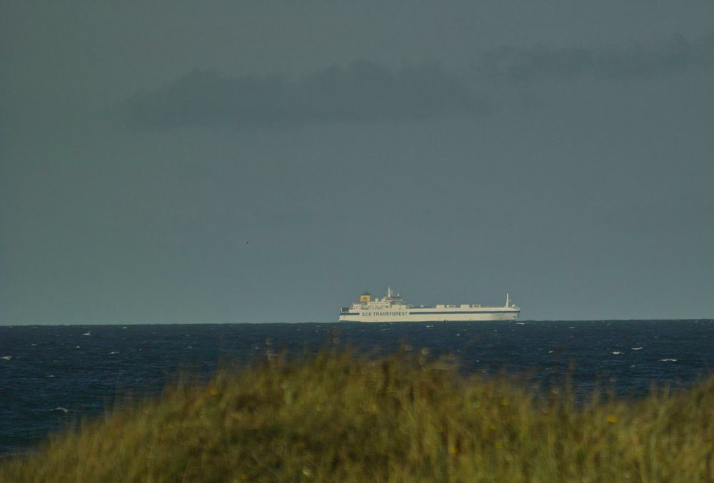 Schiffsverkehr an der Küste von Nordjütland.