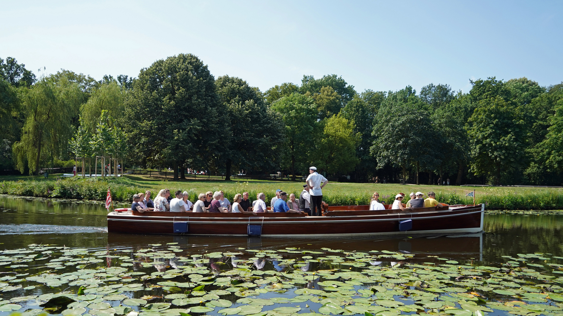 Schiffsverkehr im Park, wie dazumal