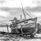 Schiffswrack am Fjord