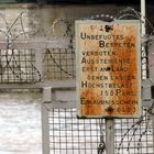 Schild am Rhein