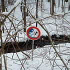 Schild im Wald