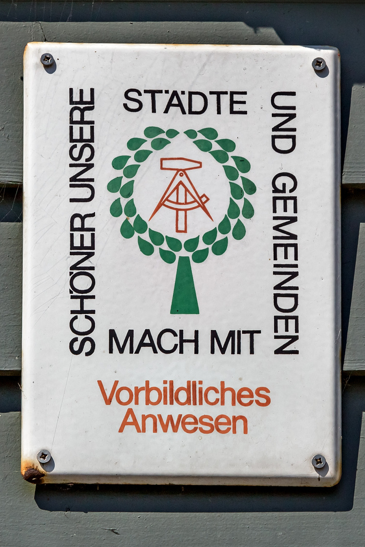 Schild in Middelhagen Rügen